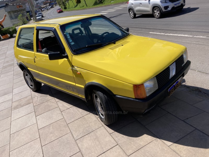 UNO 1.5 R 8V GASOLINA 2P MANUAL - 1989 - CAXIAS DO SUL