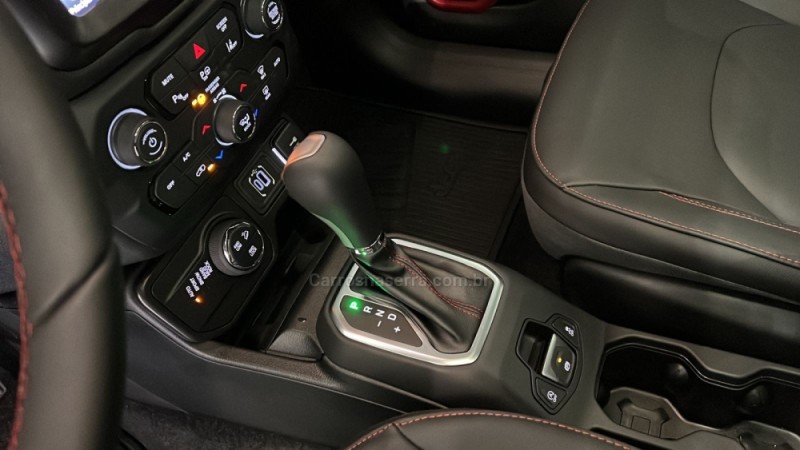 RENEGADE 1.3 TRAILHAWK T270 16V TURBO FLEX 4X4 4P AUTOMÁTICO - 2022 - FLORES DA CUNHA