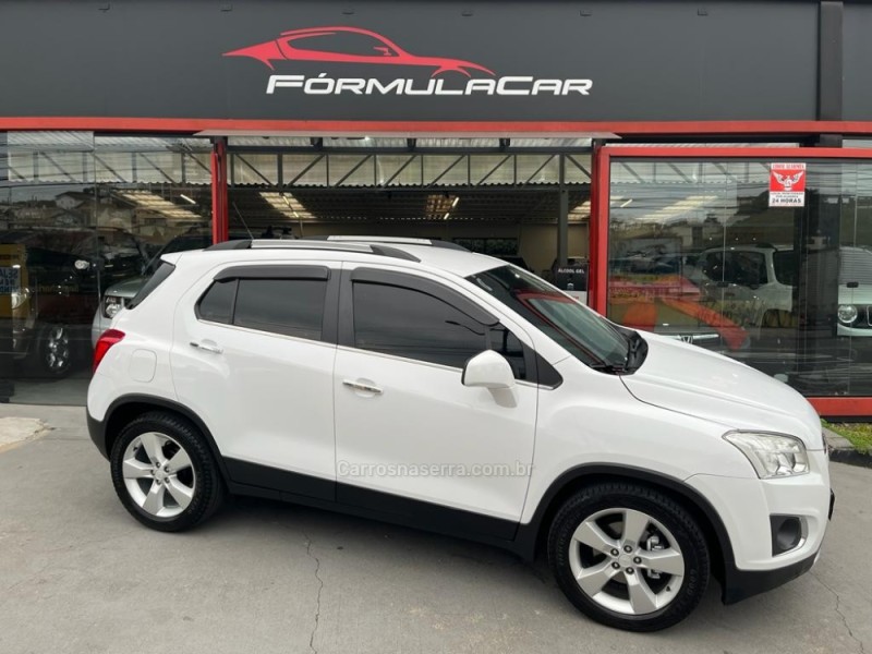 tracker 1.8 mpfi ltz 4x2 16v flex 4p automatico 2014 caxias do sul