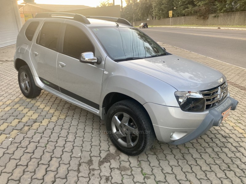 DUSTER 1.6 TECH ROAD 4X2 16V FLEX 4P MANUAL - 2013 - CAXIAS DO SUL