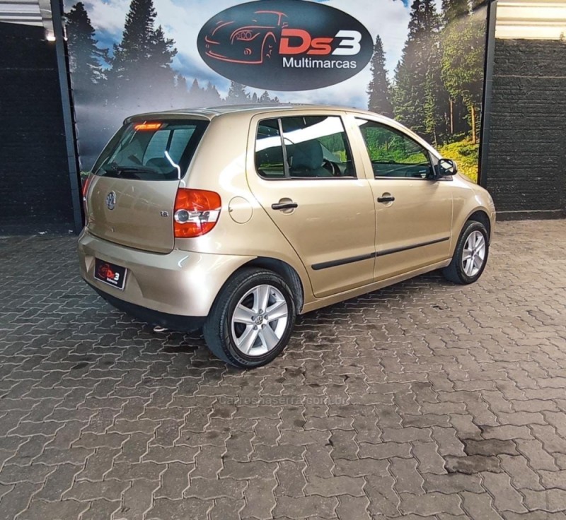 FOX 1.6 MI PLUS 8V FLEX 4P MANUAL - 2005 - CAXIAS DO SUL