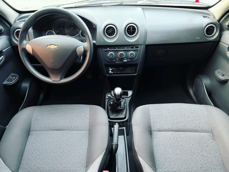 CELTA 1.0 MPFI LT 8V FLEX 4P MANUAL - 2015 - NOVO HAMBURGO
