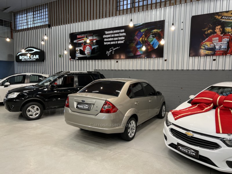 FIESTA 1.0 MPI SEDAN 8V FLEX 4P MANUAL - 2007 - CAXIAS DO SUL