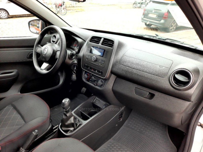 KWID 1.0 12V SCE FLEX ZEN MANUAL - 2022 - LAJEADO