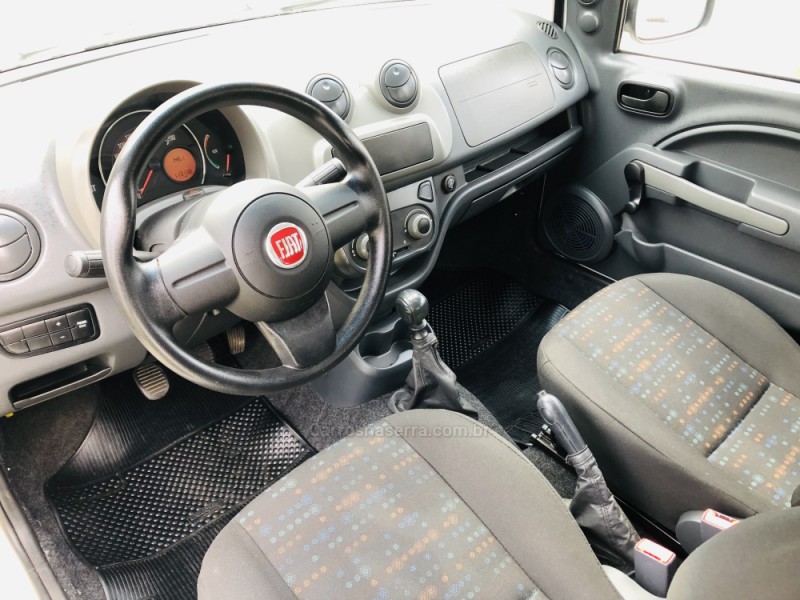 UNO 1.0 EVO VIVACE 8V FLEX 2P MANUAL - 2014 - NOVA PETRóPOLIS