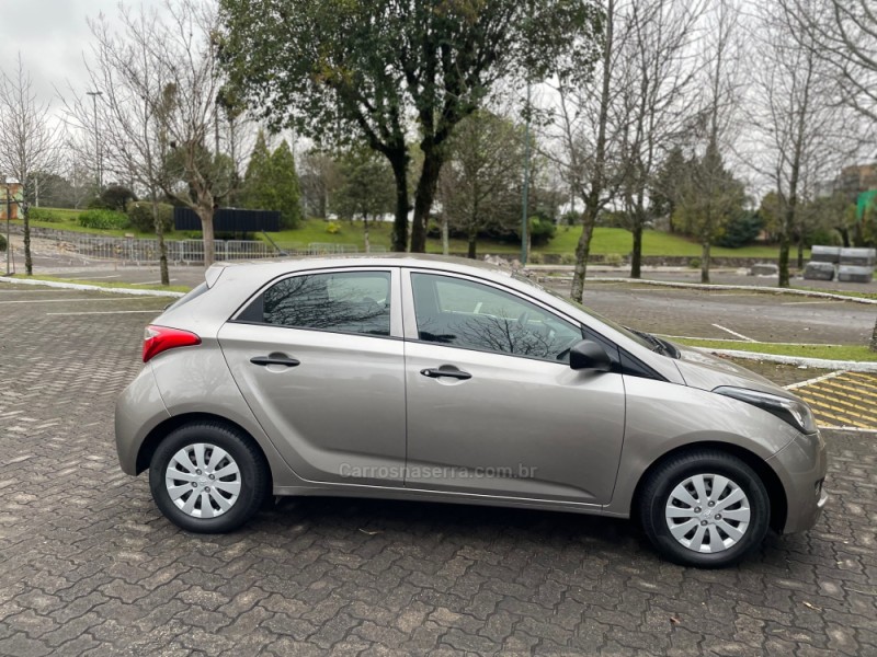 HB20 1.0 COMFORT 12V FLEX 4P MANUAL - 2017 - CAXIAS DO SUL