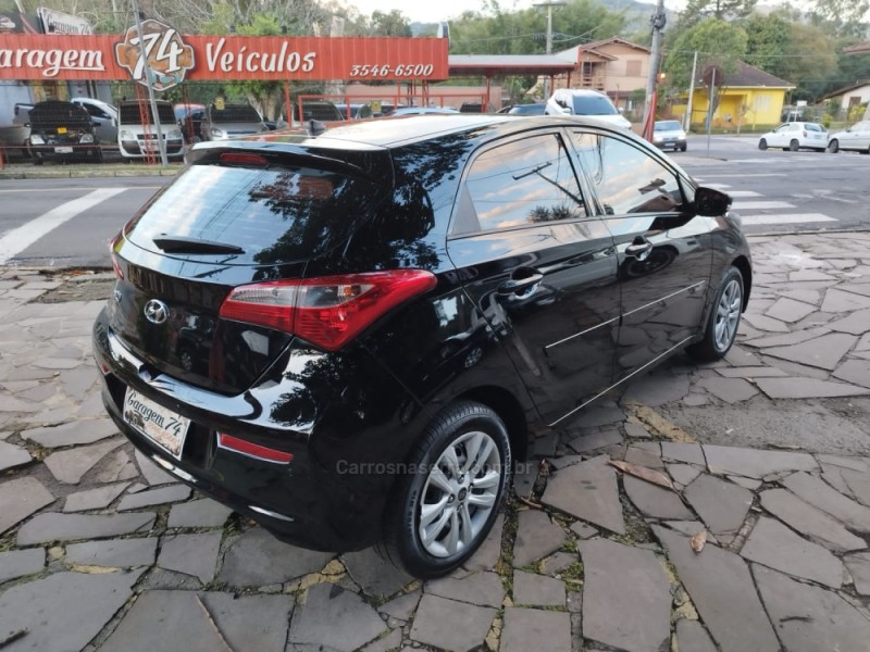 HB20 1.0 COMFORT 12V FLEX 4P MANUAL - 2017 - TRêS COROAS