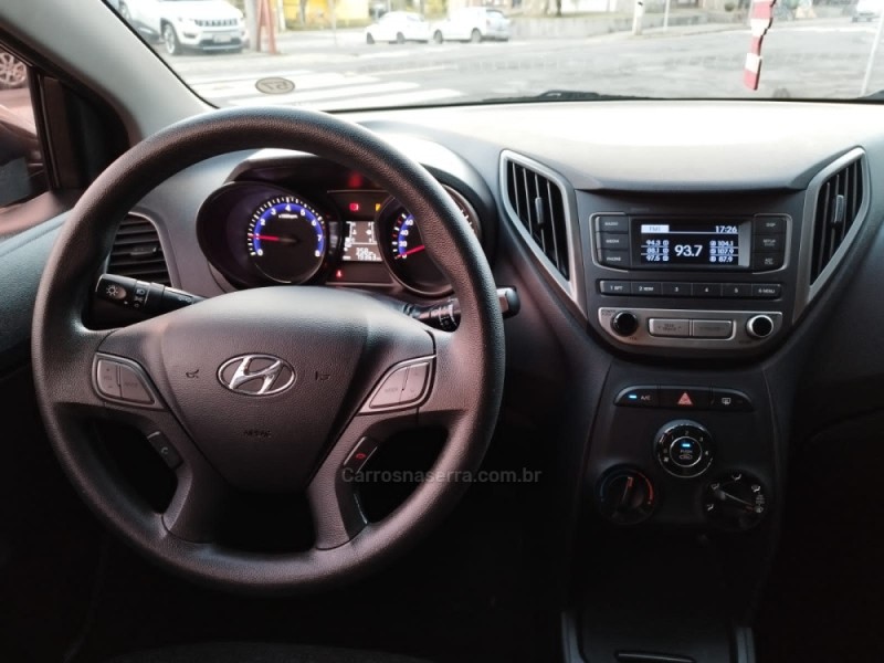 HB20 1.0 COMFORT 12V FLEX 4P MANUAL - 2017 - TRêS COROAS