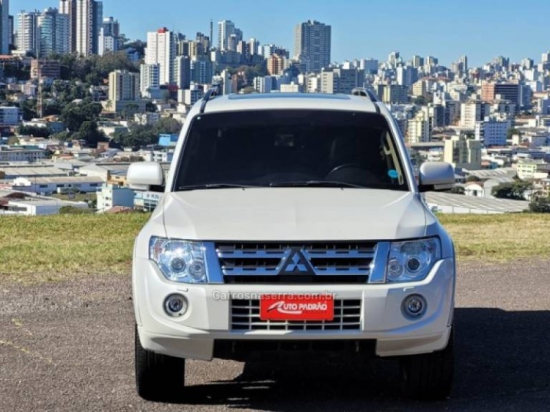 PAJERO FULL 3.2 HPE 4X4 16V TURBO INTERCOOLER DIESEL 4P AUTOMÁTICO - 2013 - CAXIAS DO SUL