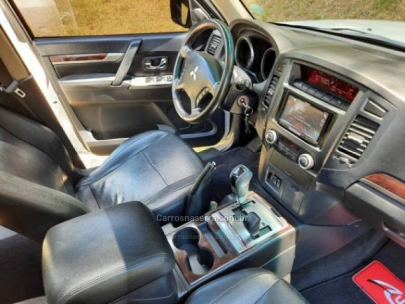 PAJERO FULL 3.2 HPE 4X4 16V TURBO INTERCOOLER DIESEL 4P AUTOMÁTICO - 2013 - CAXIAS DO SUL