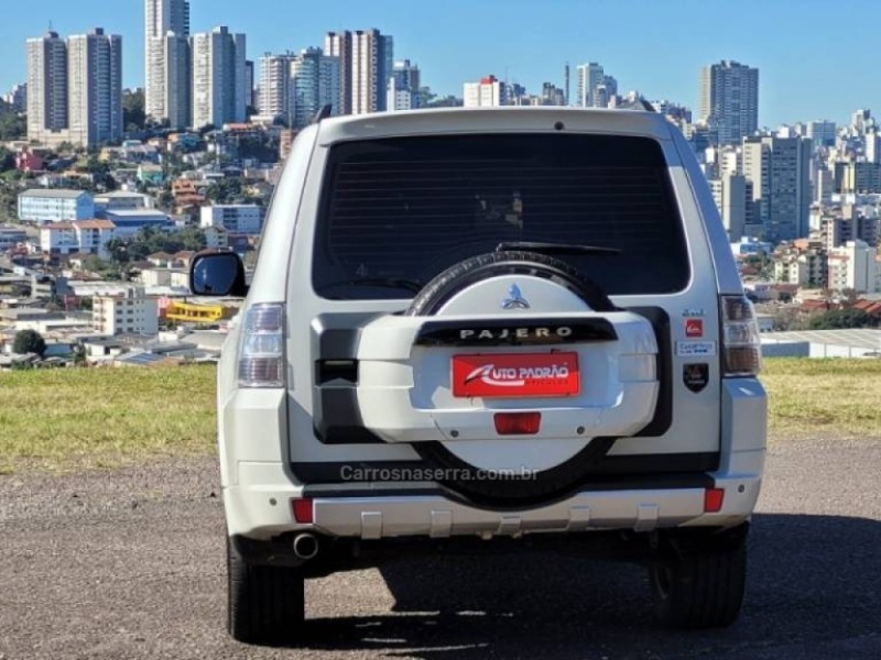 PAJERO FULL 3.2 HPE 4X4 16V TURBO INTERCOOLER DIESEL 4P AUTOMÁTICO - 2013 - CAXIAS DO SUL
