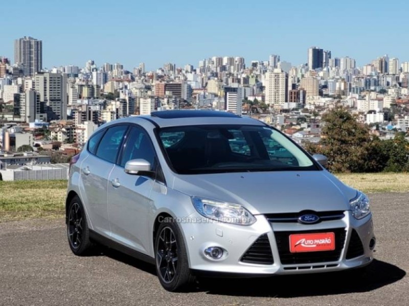 FOCUS 2.0 TITANIUM PLUS 16V FLEX 4P AUTOMÁTICO - 2014 - CAXIAS DO SUL