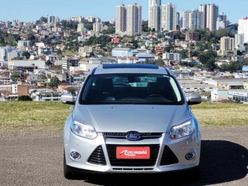 FOCUS 2.0 TITANIUM PLUS 16V FLEX 4P AUTOMÁTICO - 2014 - CAXIAS DO SUL