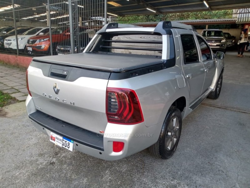 DUSTER OROCH 1.6 16V FLEX DYNAMIQUE 4P MANUAL - 2016 - CAXIAS DO SUL