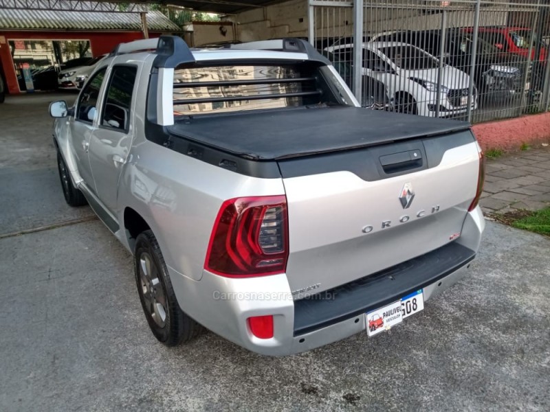 DUSTER OROCH 1.6 16V FLEX DYNAMIQUE 4P MANUAL - 2016 - CAXIAS DO SUL