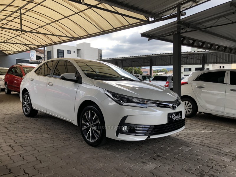 COROLLA 2.0 ALTIS 16V FLEX 4P AUTOMÁTICO - 2018 - BOM PRINCíPIO