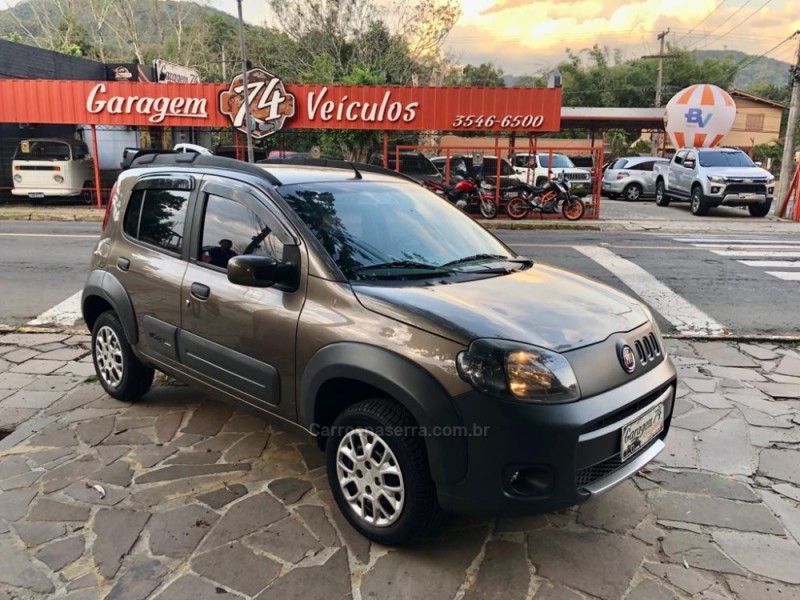 UNO 1.0 EVO WAY FIRE 8V FLEX 4P MANUAL - 2014 - TRêS COROAS