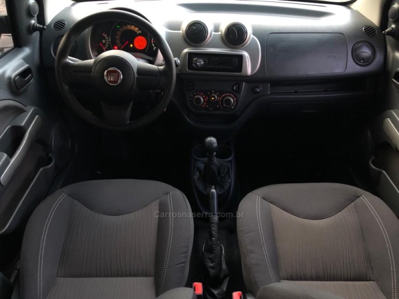 UNO 1.0 EVO WAY FIRE 8V FLEX 4P MANUAL - 2014 - TRêS COROAS
