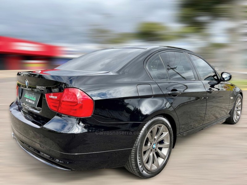 320I 2.0 16V GASOLINA 4P AUTOMÁTICO - 2011 - NOVO HAMBURGO