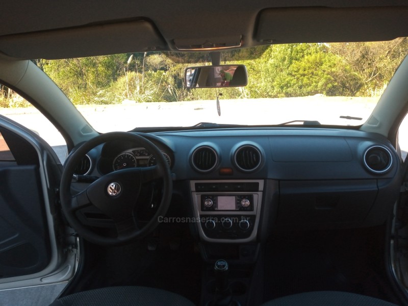 VOYAGE 1.6 MI TREND 8V FLEX 4P MANUAL - 2011 - CAXIAS DO SUL