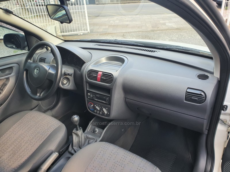 CORSA 1.4 MPFI MAXX 8V FLEX 4P MANUAL - 2011 - CAXIAS DO SUL