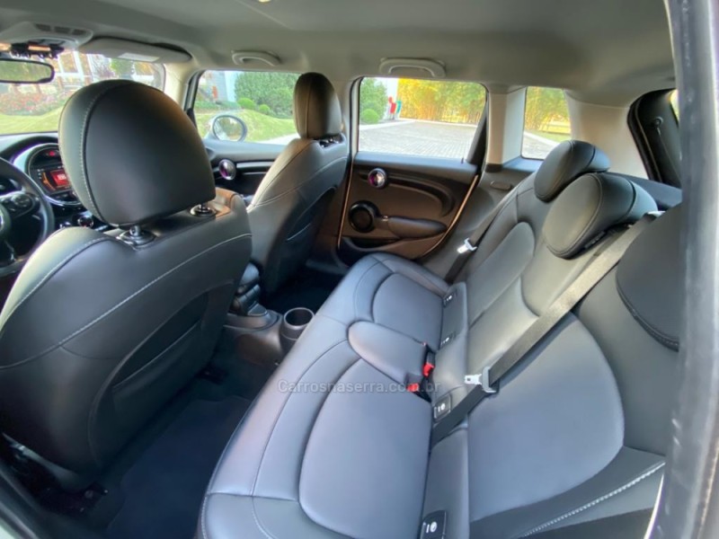 COOPER 1.5 12V TURBO NAVI GASOLINA 4P AUTOMÁTICO - 2019 - TAQUARA