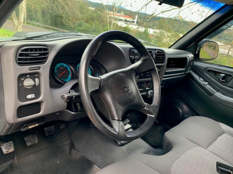 S10 2.8 COLINA 4X4 CS 12V TURBO ELECTRONIC INTERCOOLER DIESEL 2P MANUAL - 2009 - DOIS IRMãOS