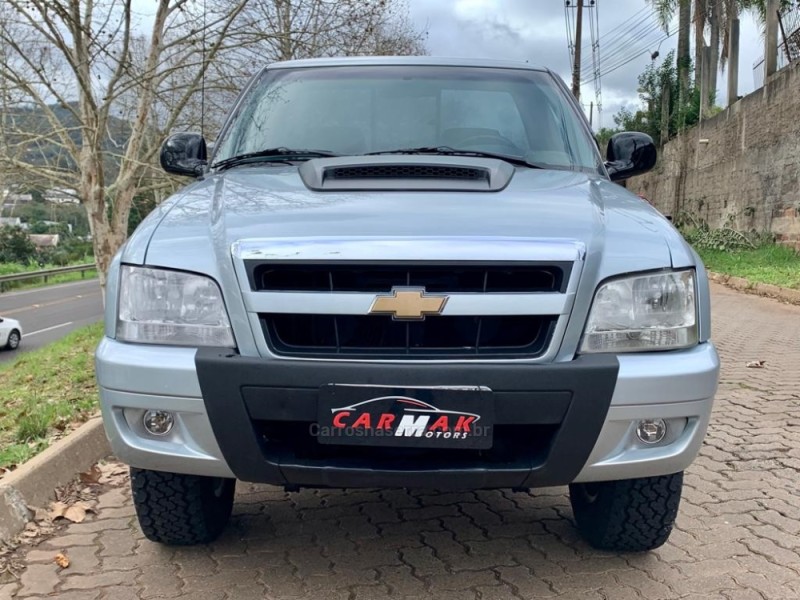 S10 2.8 COLINA 4X4 CS 12V TURBO ELECTRONIC INTERCOOLER DIESEL 2P MANUAL - 2009 - DOIS IRMãOS
