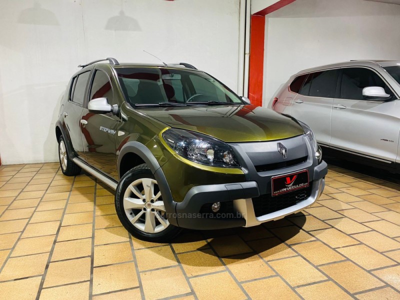 SANDERO 1.6 STEPWAY 16V FLEX 4P AUTOMÁTICO - 2013 - CAXIAS DO SUL