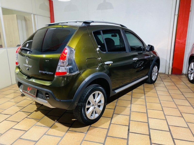 SANDERO 1.6 STEPWAY 16V FLEX 4P AUTOMÁTICO - 2013 - CAXIAS DO SUL
