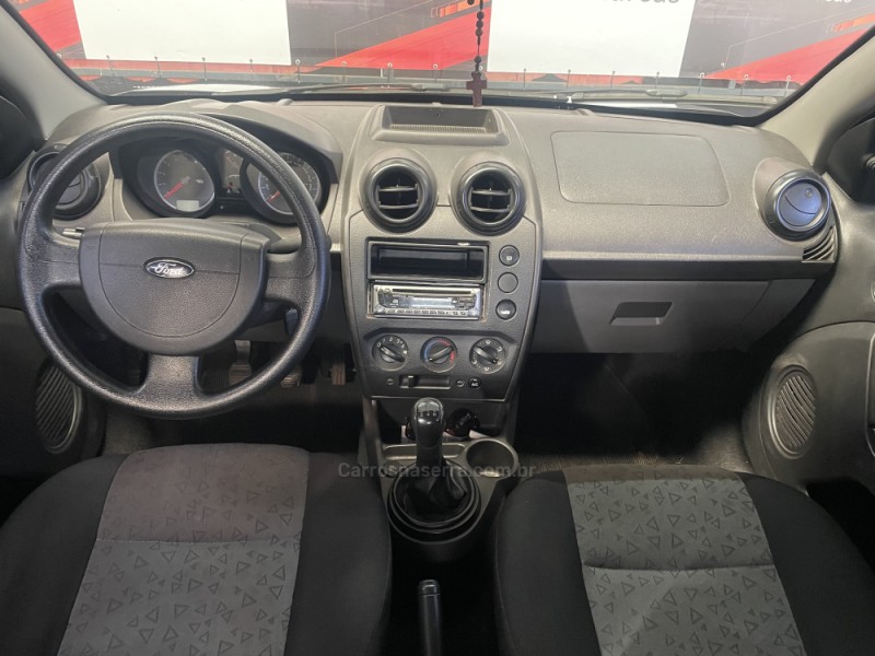 FIESTA 1.6 ROCAM SEDAN 8V FLEX 4P MANUAL - 2012 - SãO SEBASTIãO DO CAí