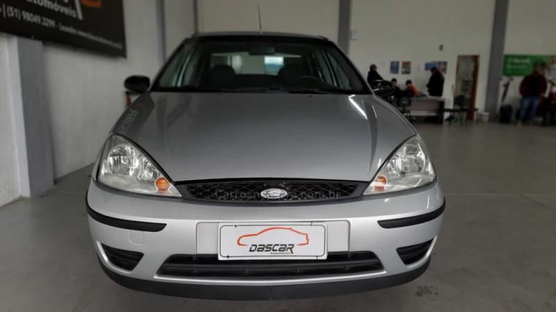 FOCUS 2.0 FC 16V GASOLINA 4P MANUAL - 2008 - BOM PRINCíPIO