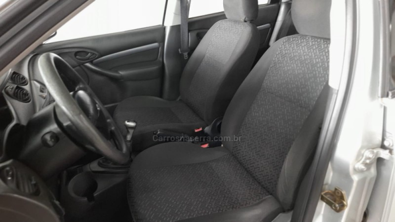 FOCUS 2.0 FC 16V GASOLINA 4P MANUAL - 2008 - BOM PRINCíPIO