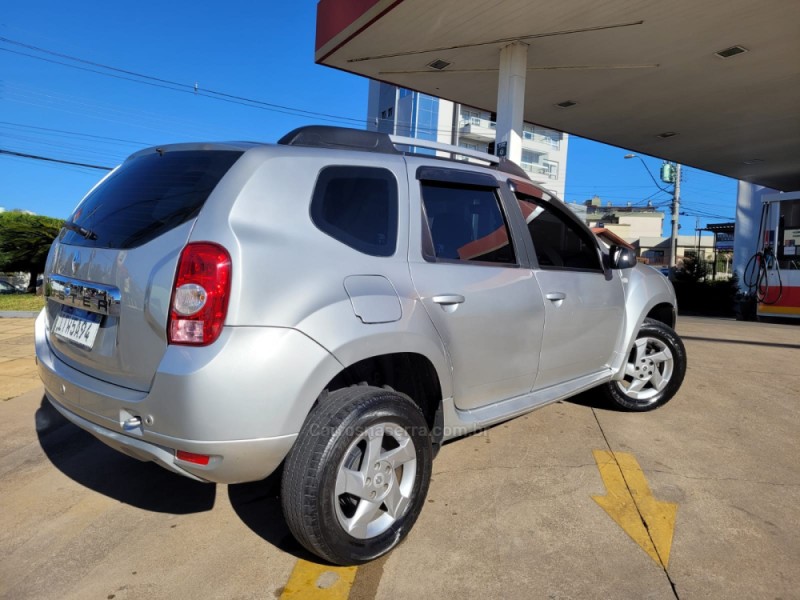 DUSTER 1.6 DYNAMIQUE 4X2 16V FLEX 4P MANUAL - 2013 - CAXIAS DO SUL