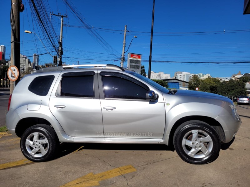 DUSTER 1.6 DYNAMIQUE 4X2 16V FLEX 4P MANUAL - 2013 - CAXIAS DO SUL