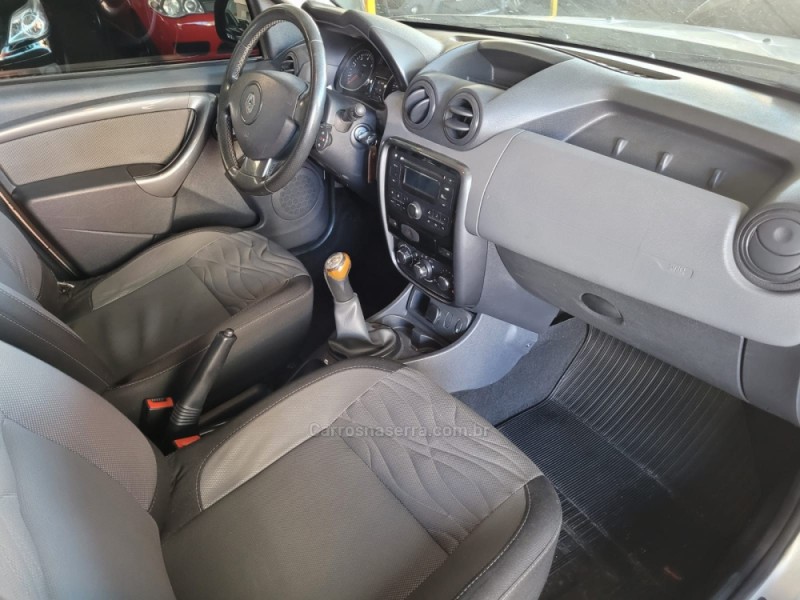 DUSTER 1.6 DYNAMIQUE 4X2 16V FLEX 4P MANUAL - 2013 - CAXIAS DO SUL