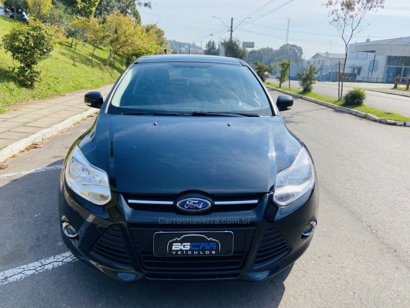 FOCUS 2.0 SE PLUS FASTBACK 16V FLEX 4P AUTOMÁTICO - 2015 - BENTO GONçALVES