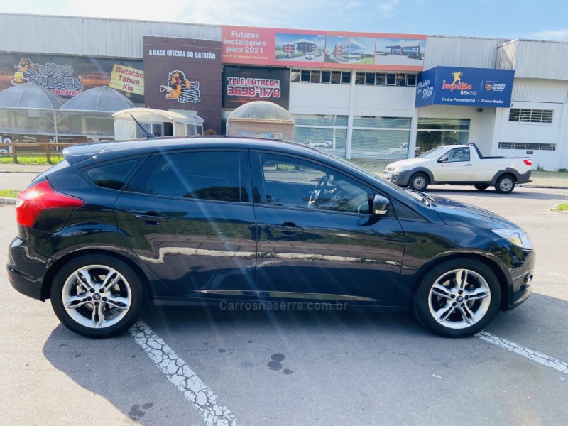 FOCUS 2.0 SE PLUS FASTBACK 16V FLEX 4P AUTOMÁTICO - 2015 - BENTO GONçALVES