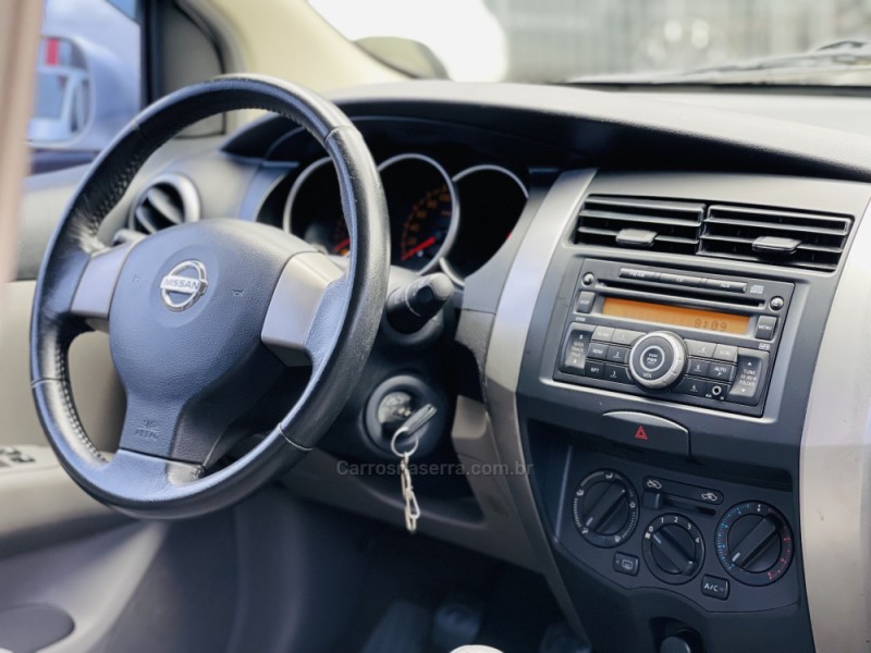 LIVINA 1.6 SL 16V FLEX 4P MANUAL - 2010 - ESTâNCIA VELHA