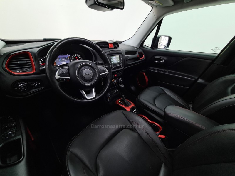 RENEGADE 2.0 16V TURBO DIESEL TRAILHAWK 4P 4X4 AUTOMÁTICO - 2016 - SANTA CRUZ DO SUL