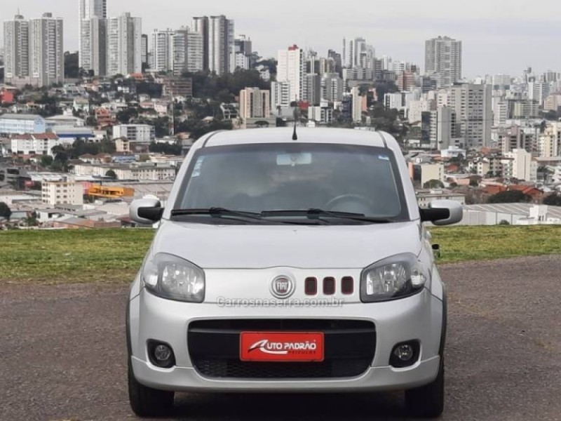 UNO 1.4 EVO SPORTING 8V FLEX 2P MANUAL - 2011 - CAXIAS DO SUL