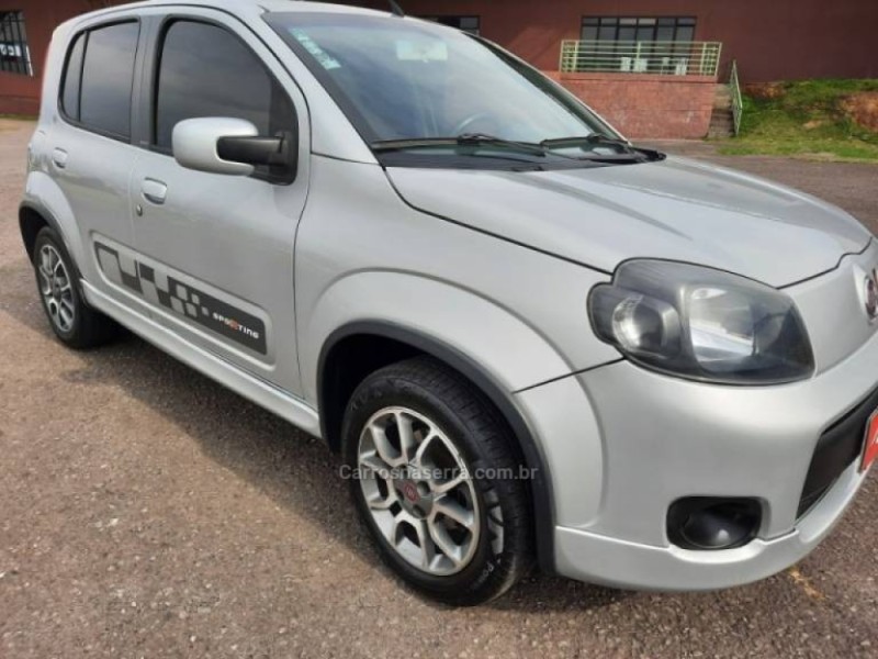 UNO 1.4 EVO SPORTING 8V FLEX 2P MANUAL - 2011 - CAXIAS DO SUL