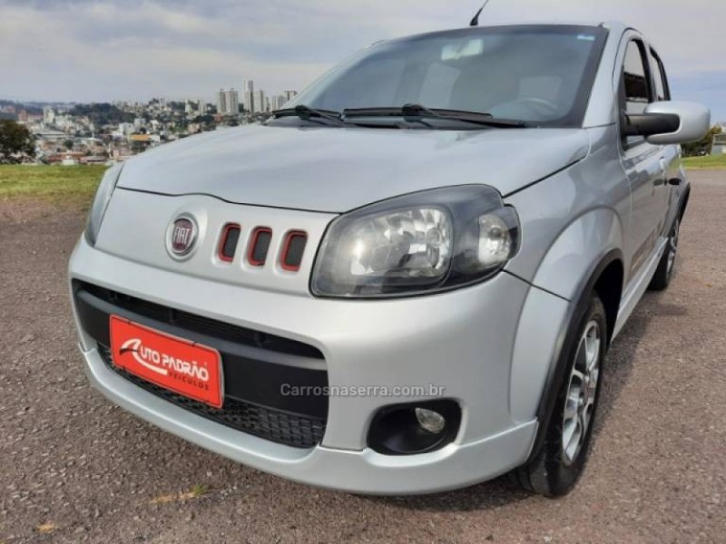 UNO 1.4 EVO SPORTING 8V FLEX 2P MANUAL - 2011 - CAXIAS DO SUL