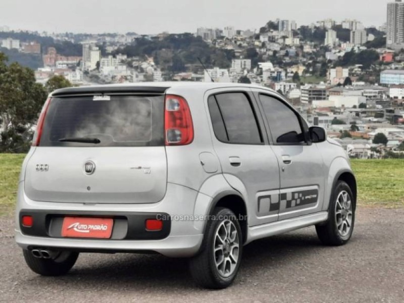 UNO 1.4 EVO SPORTING 8V FLEX 2P MANUAL - 2011 - CAXIAS DO SUL