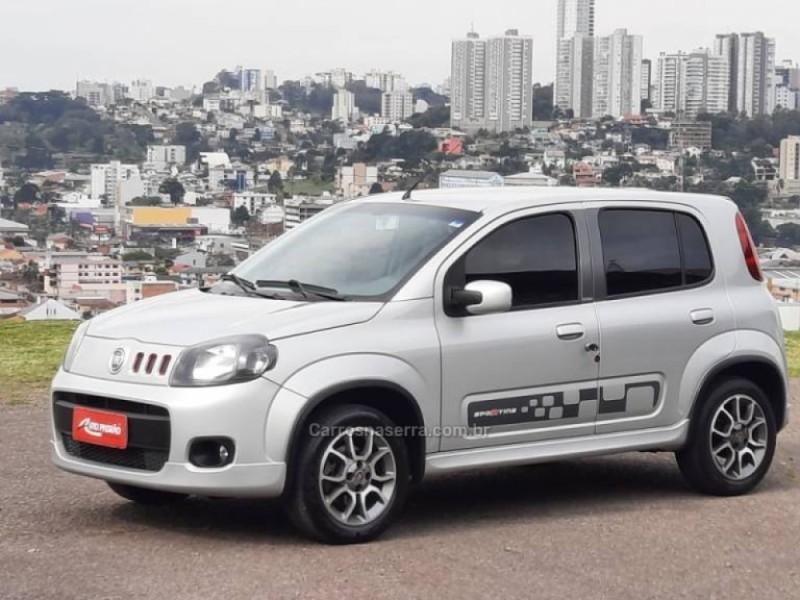 UNO 1.4 EVO SPORTING 8V FLEX 2P MANUAL - 2011 - CAXIAS DO SUL