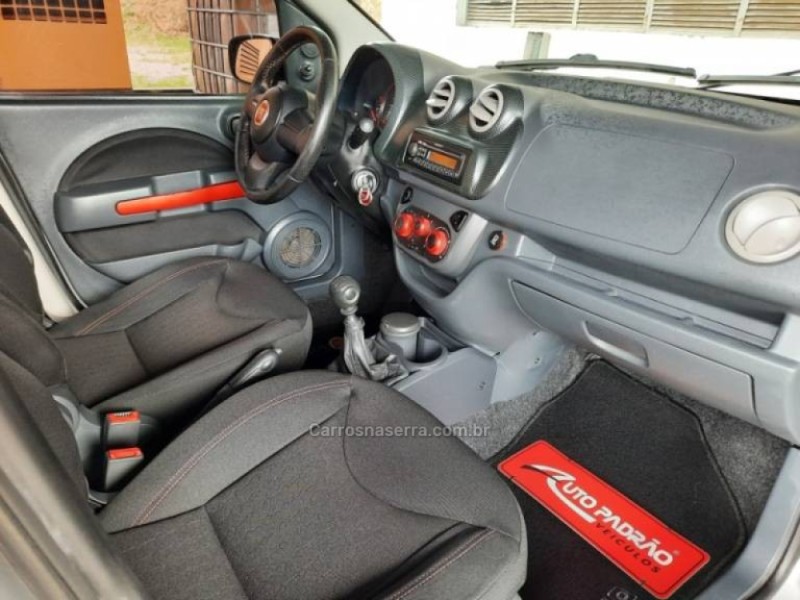 UNO 1.4 EVO SPORTING 8V FLEX 2P MANUAL - 2011 - CAXIAS DO SUL