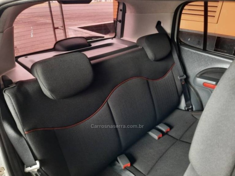 UNO 1.4 EVO SPORTING 8V FLEX 2P MANUAL - 2011 - CAXIAS DO SUL