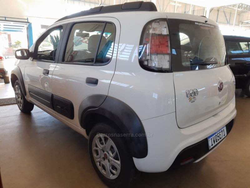 UNO 1.0 EVO WAY 8V FLEX 4P MANUAL - 2016 - VACARIA