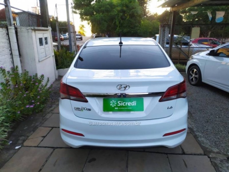 HB20S 1.6 COMFORT PLUS 16V FLEX 4P MANUAL - 2019 - BENTO GONçALVES