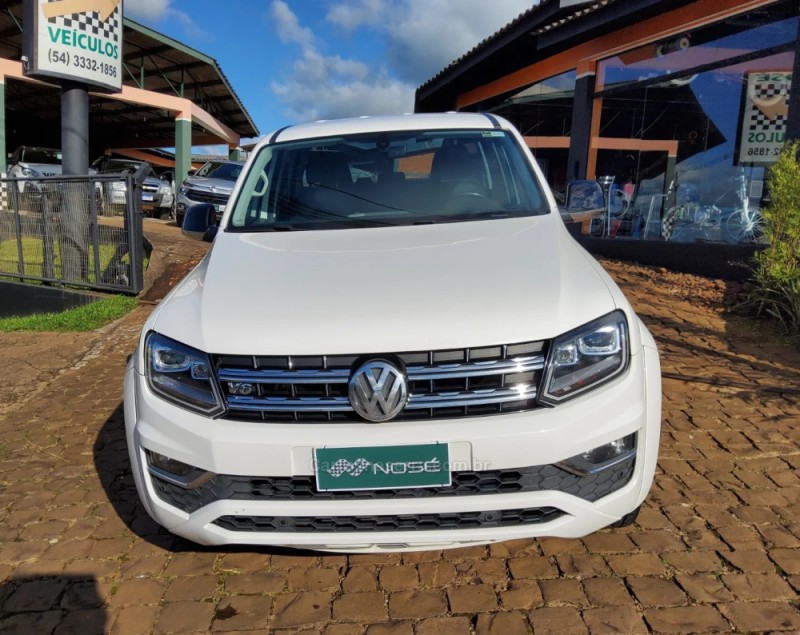 AMAROK 3.0 V6 TDI HIGHLINE CD DIESEL 4MOTION AUTOMÁTICO - 2018 - NãO-ME-TOQUE